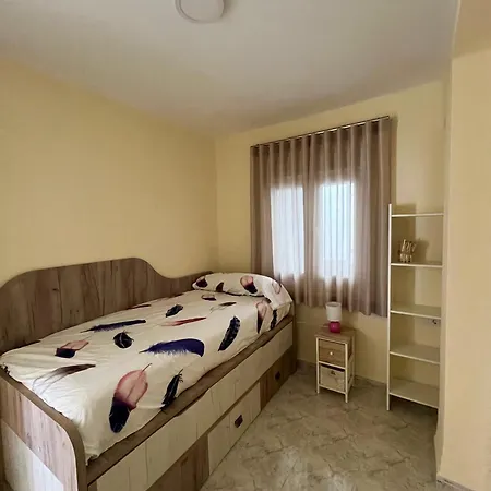 Wonderful Flat With Seaview In Lägenhet *