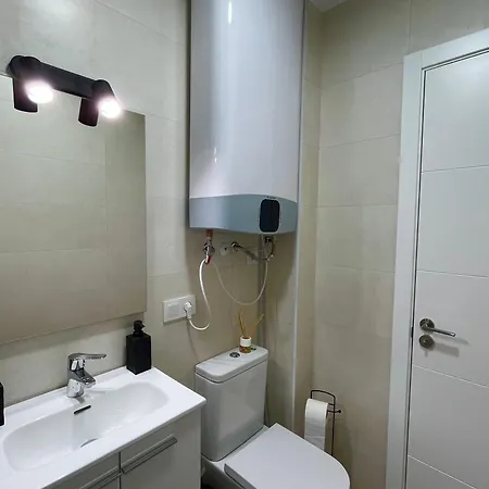 Wonderful Flat With Seaview In Nerja