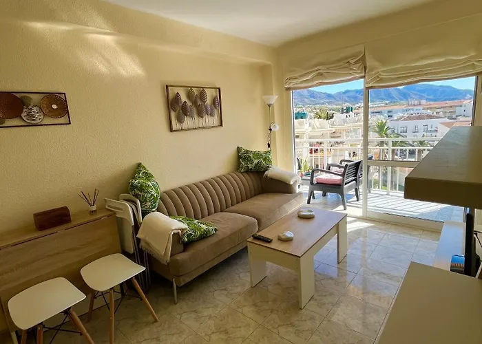 Wonderful Flat With Seaview In Lägenhet