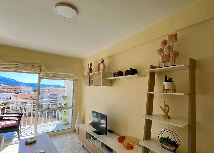 Wonderful Flat With Seaview In Apartment *