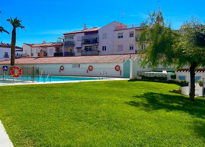 Wonderful Flat With Seaview In Nerja